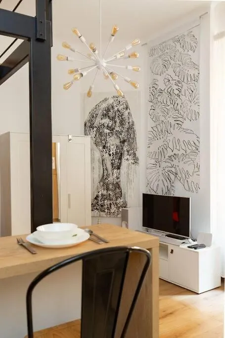 Stylish And Smart Apartment In The Center Budapest